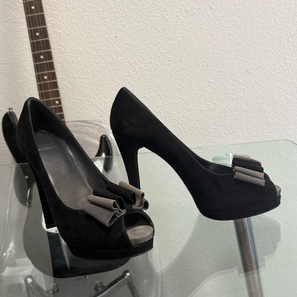 Stuart Weitzman Black Heels with Gray Bow